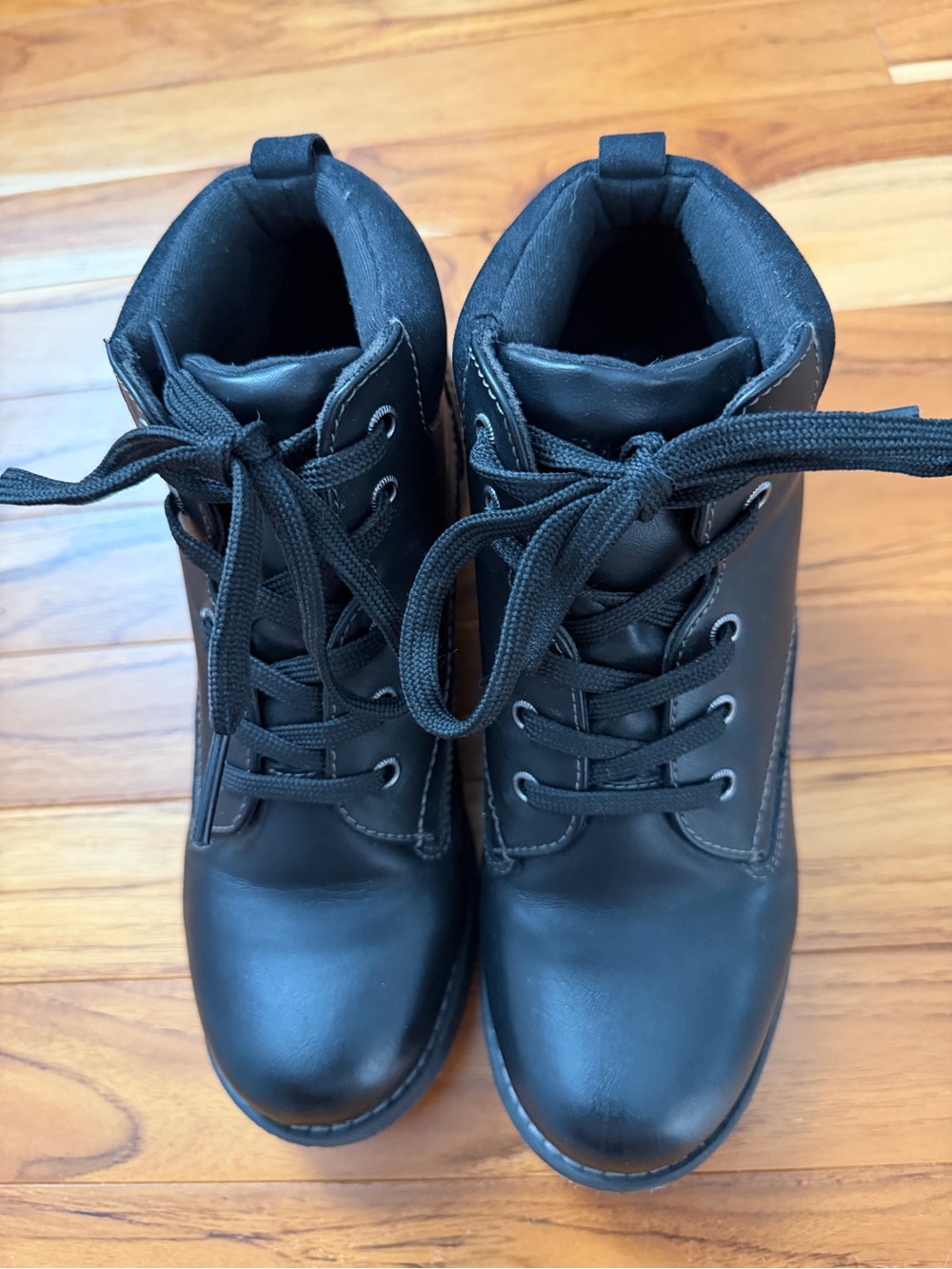 Eastland Bandana Black Lace-Up Heeled Ankle Boots size 6.5